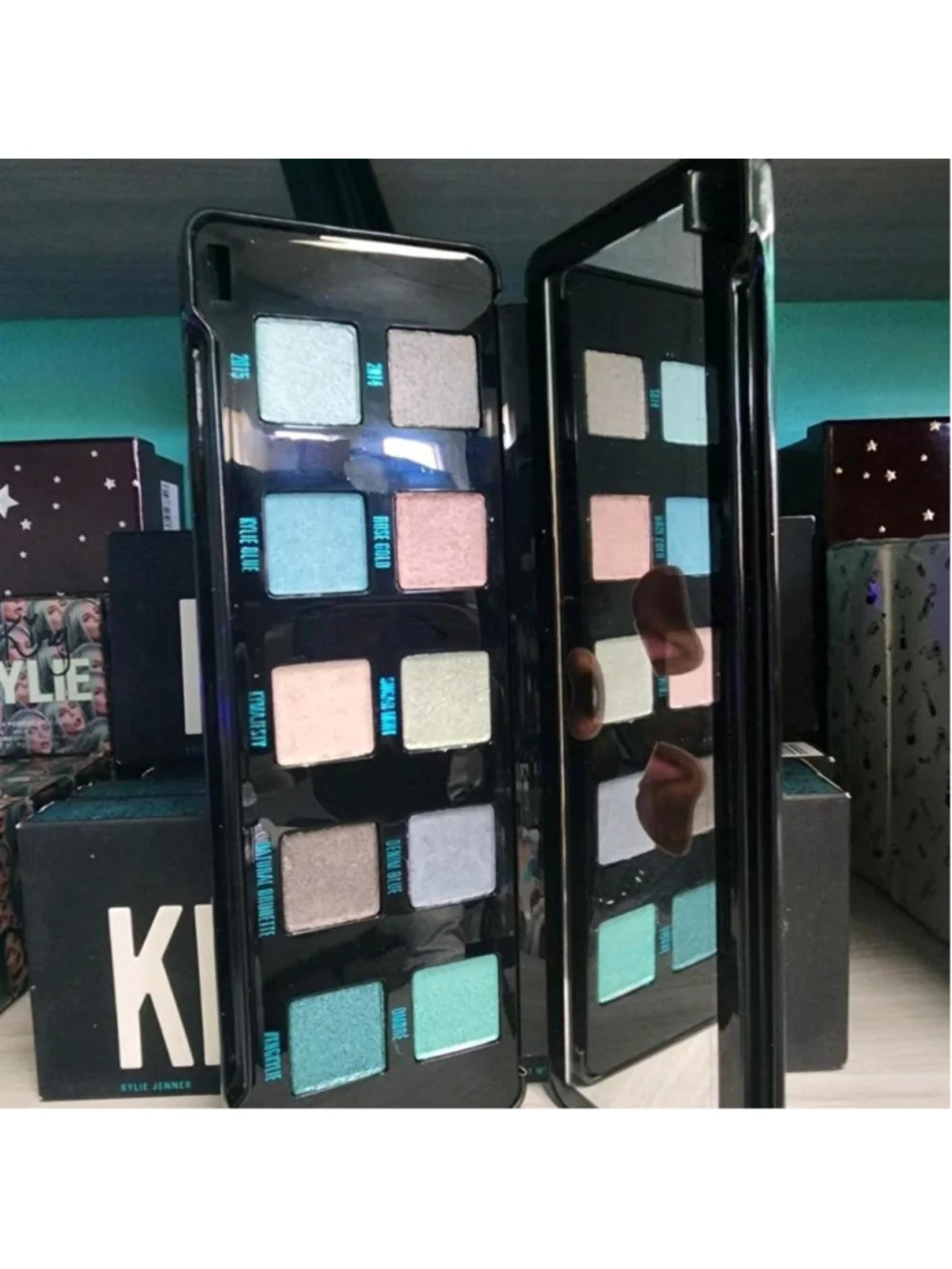 Kylie Cosmetics eyeshadow palette #kyliecosmetics #eyeshadow #makeup